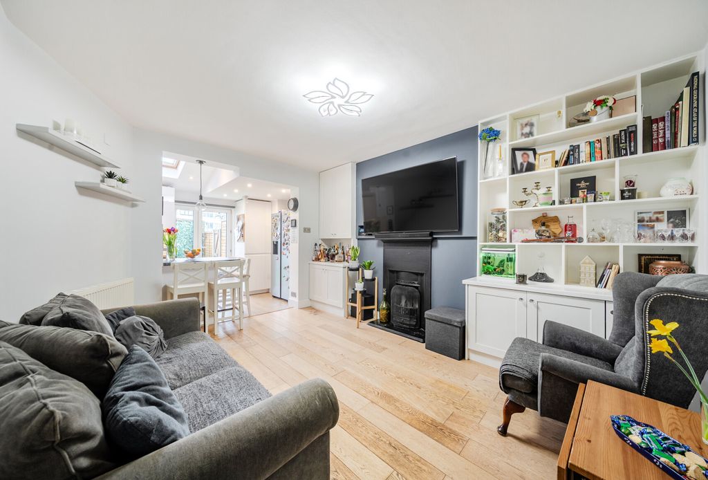 Property photo 1 of 11 1408021-6-6989d61...