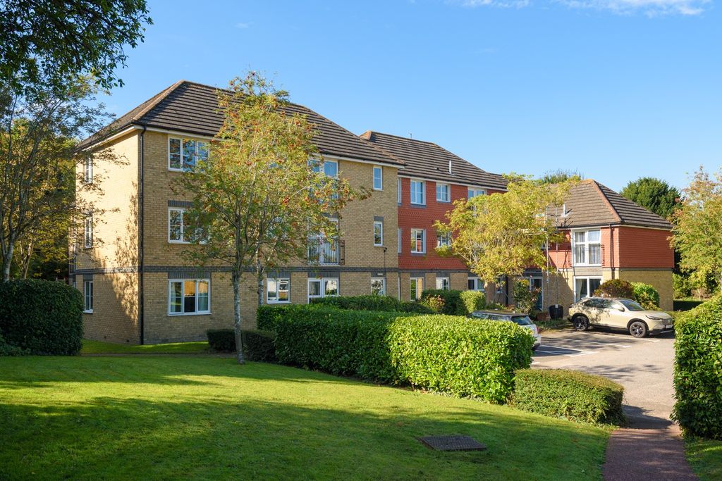 Property photo 1 of 15 4566141