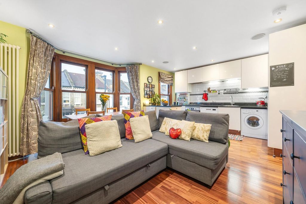 Property photo 3 of 11 Reception (3).Jpg