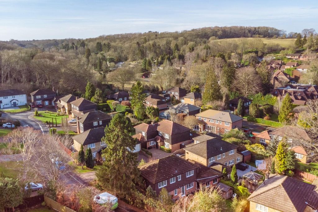 Property photo 2 of 24