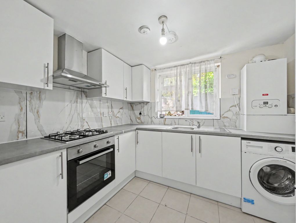 Property photo 2 of 9