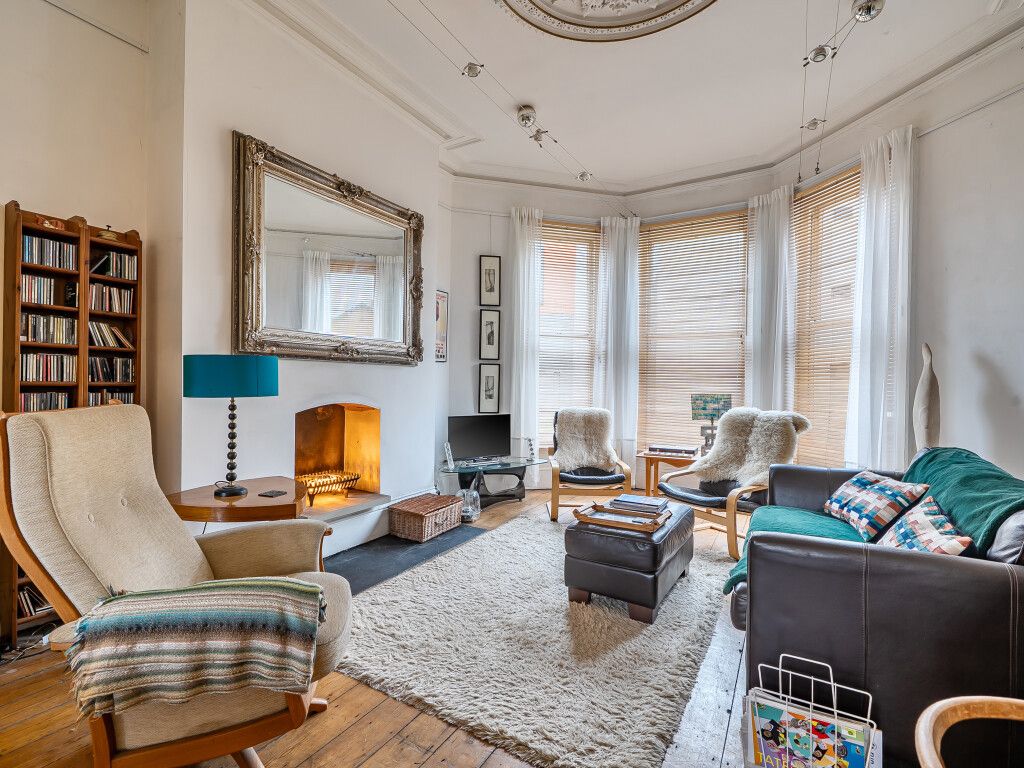 Property photo 3 of 22 1404273-22-6989E8...