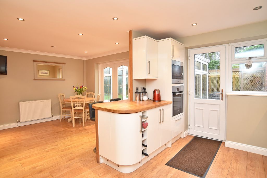 Property photo 3 of 22 17