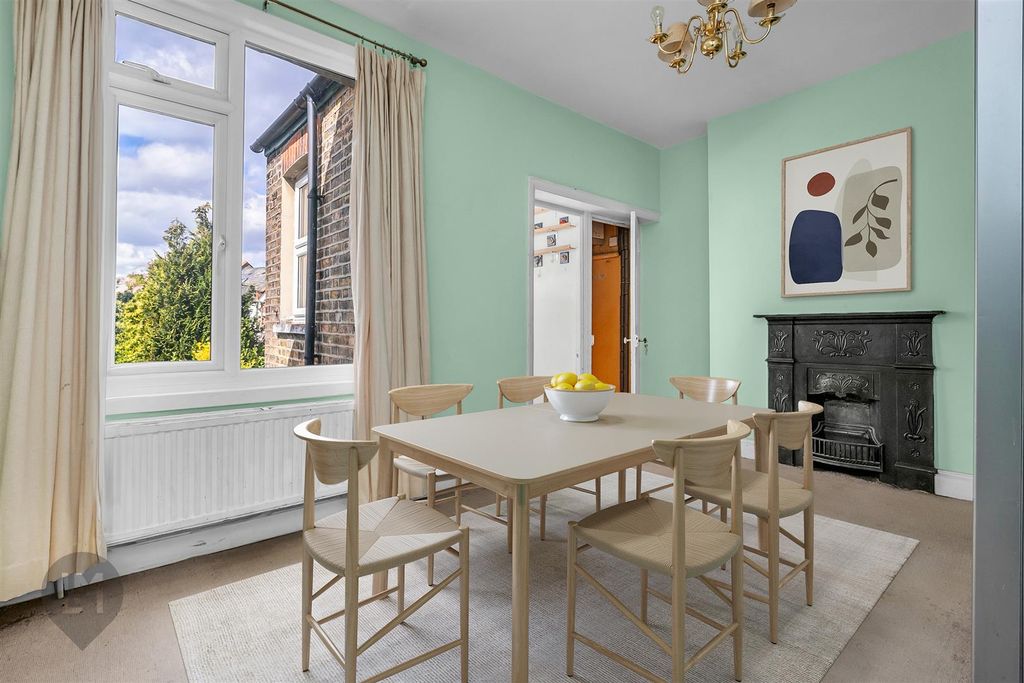 Property photo 3 of 7 Dining Room