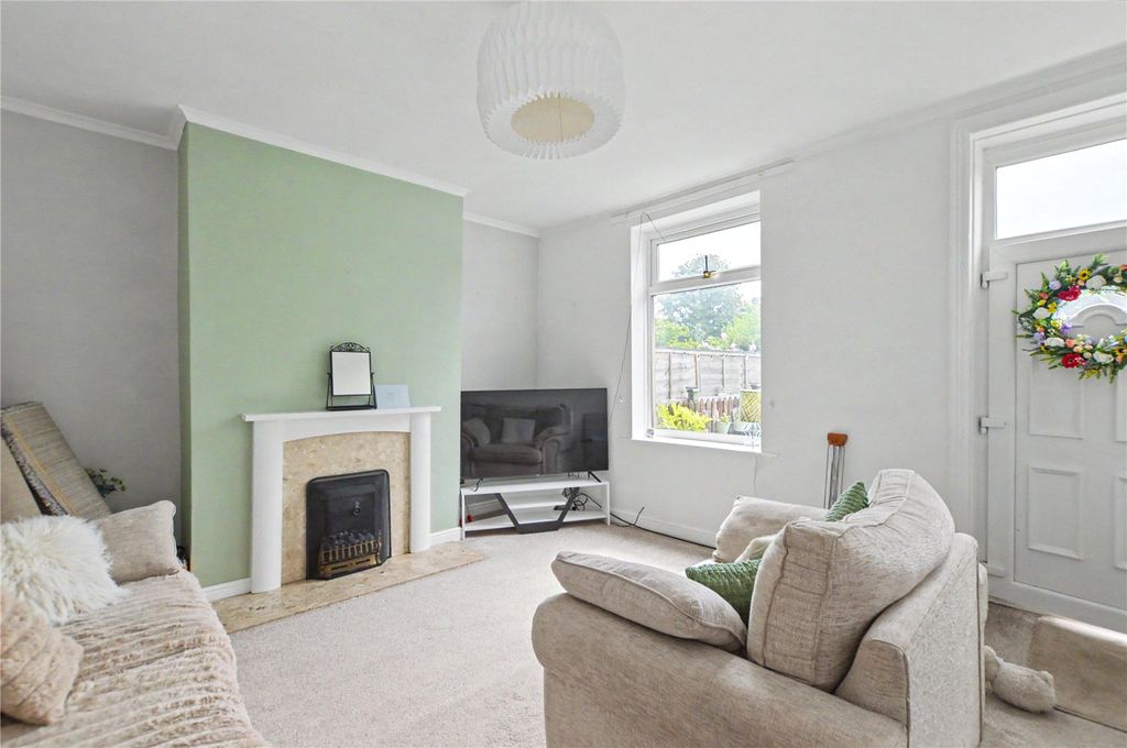 Property photo 2 of 12 Picture No. 07