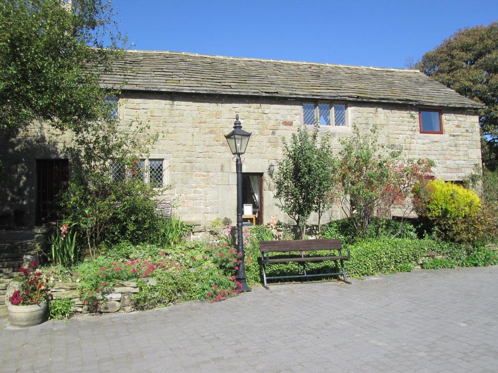 Property photo 2 of 16 Cottage Front