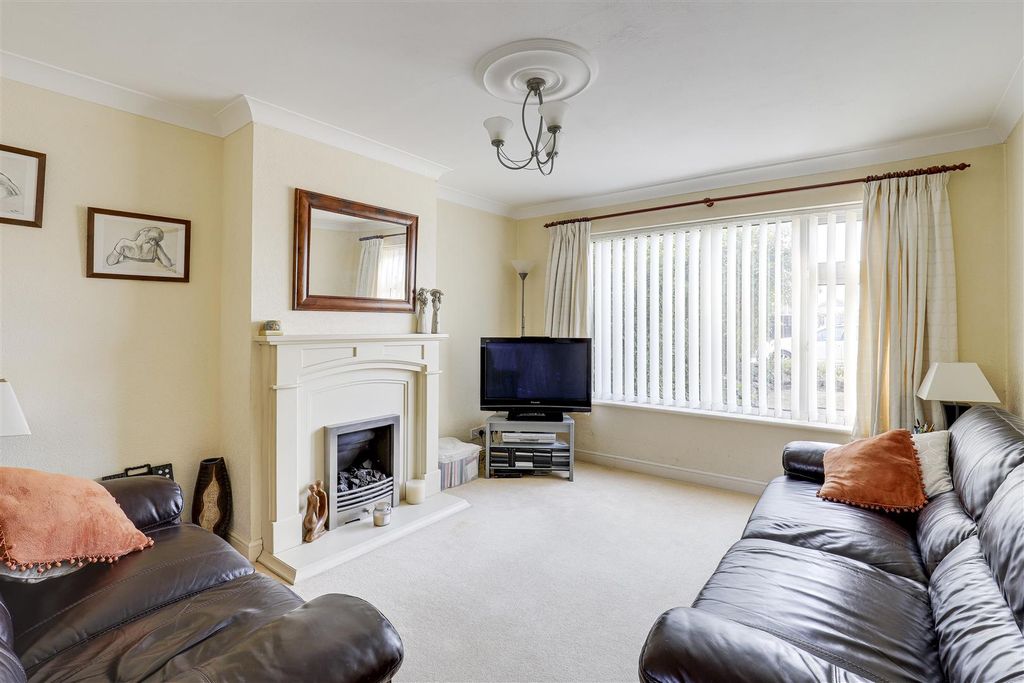 Property photo 2 of 17 3693.Jpg
