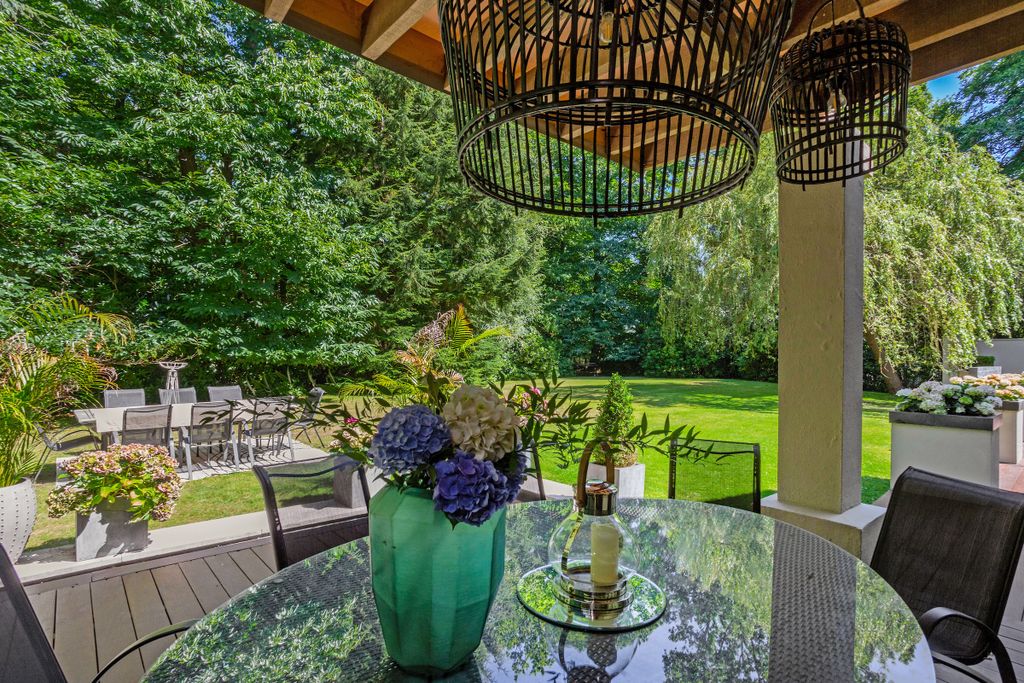 Property photo 3 of 23