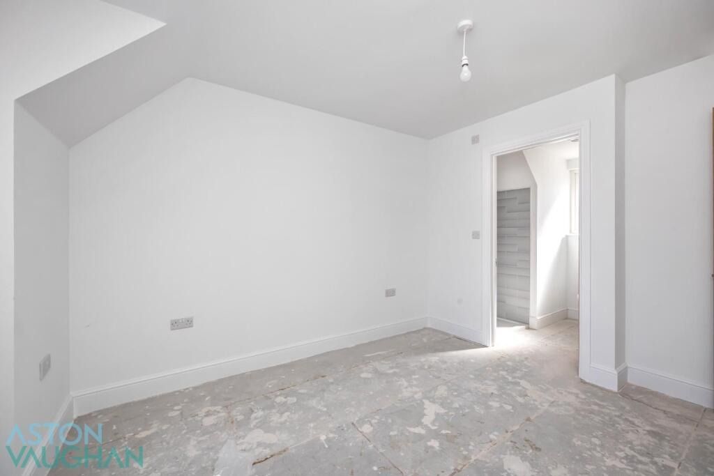 Property photo 3 of 9 4530333