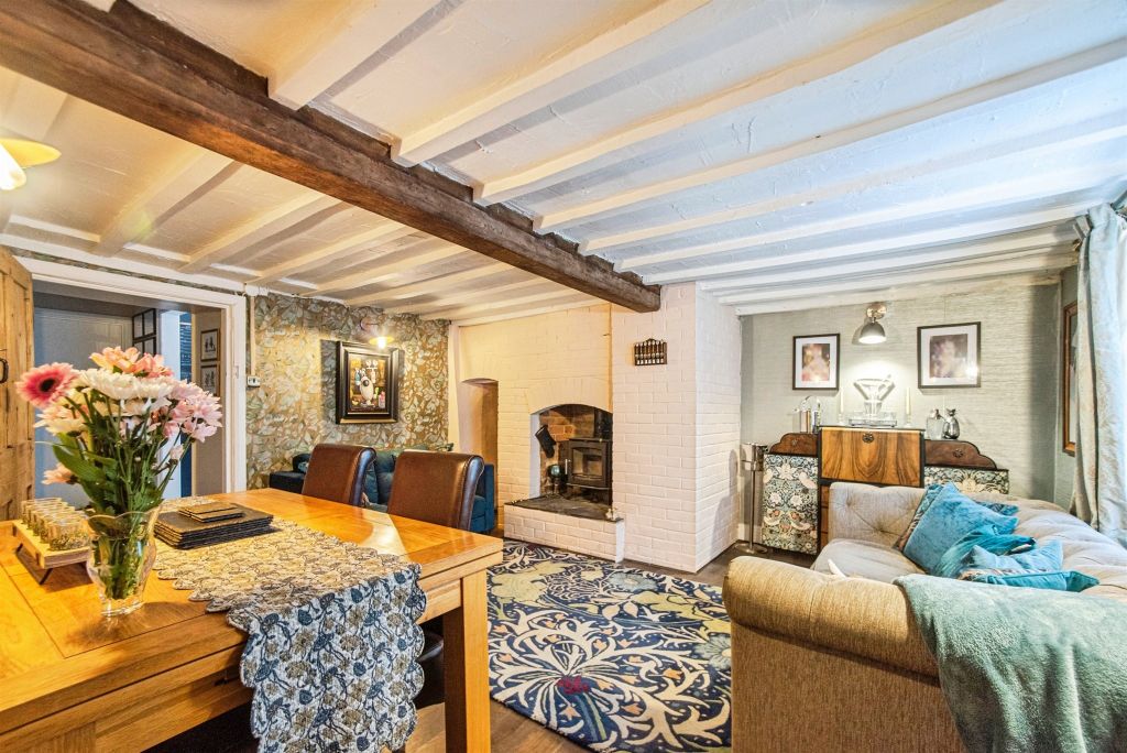 Property photo 3 of 21