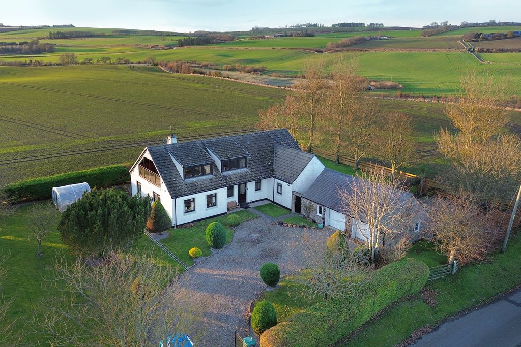 Property photo 1 of 35 Front Exterior