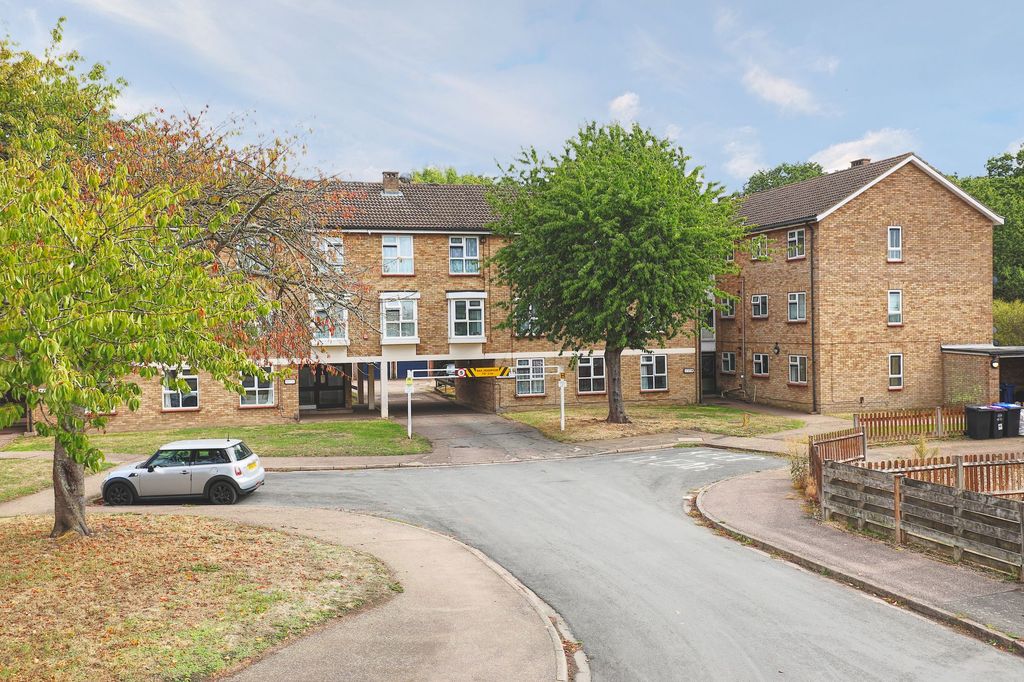Property photo 1 of 9