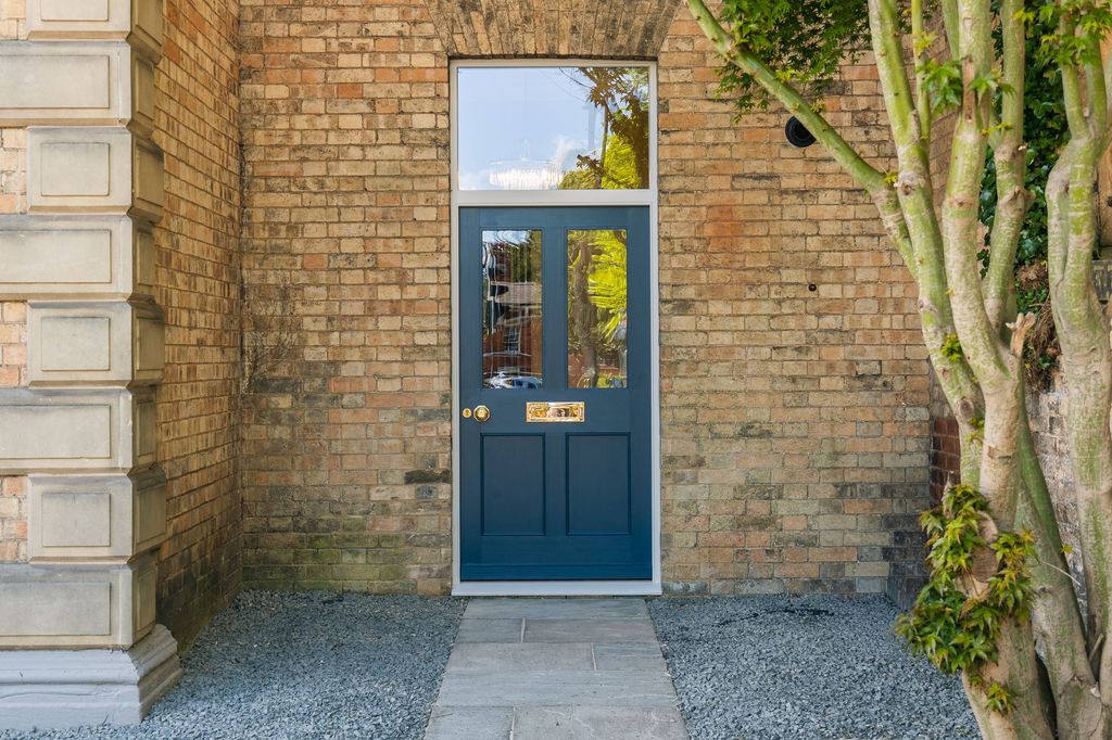 Property photo 1 of 22
