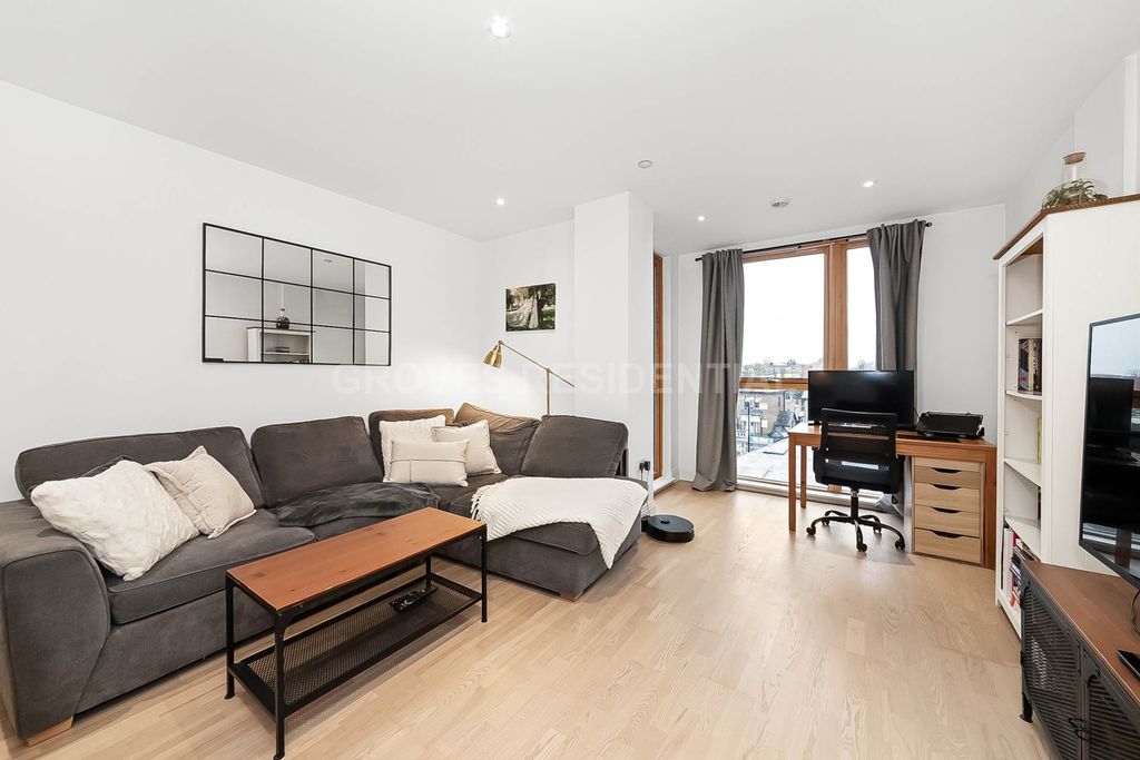 Property photo 1 of 14