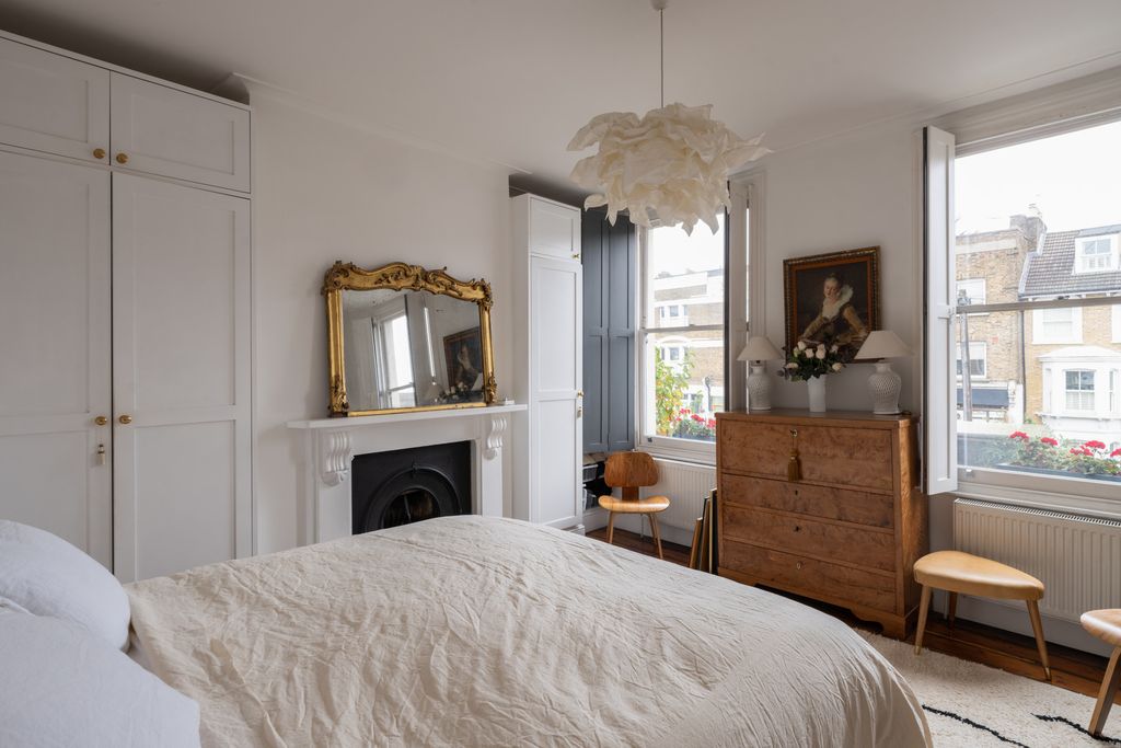 Property photo 3 of 24 320236 - 8Kenthouseroad_Highres-2.Jpg