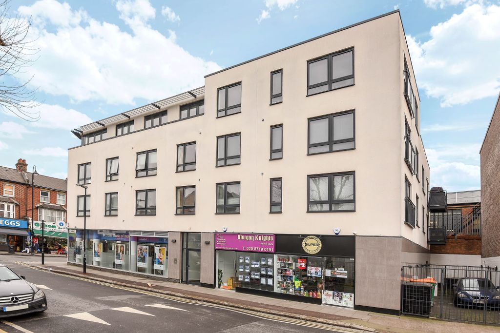 Property photo 1 of 8