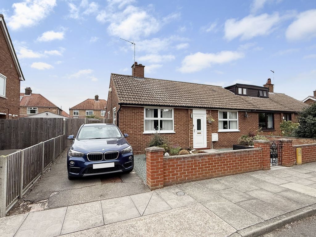 Property photo 1 of 13