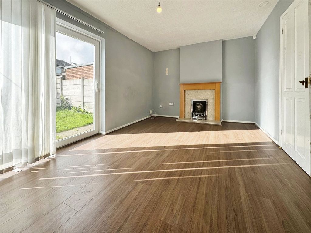 Property photo 2 of 9 Living Room