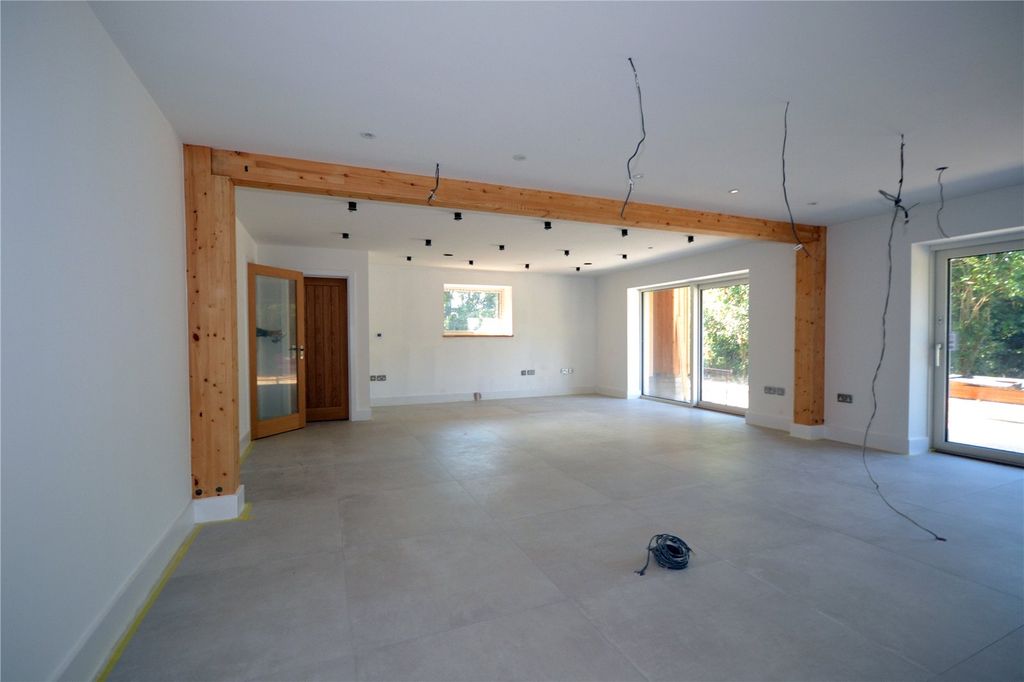 Property photo 2 of 11 Kitchen/Family Room