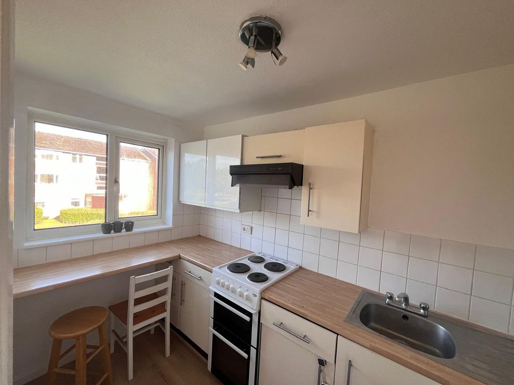 Property photo 3 of 8 Gallery