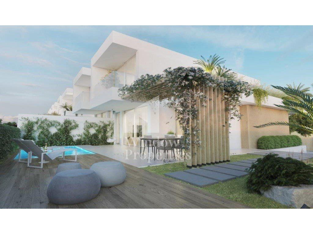 Property photo 1 of 16 T3 Villa With Private Pool Near Ria Formosa - Faro