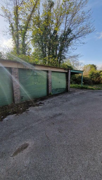 Property photo 3 of 4