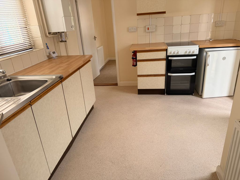 Property photo 2 of 13 Img_4924