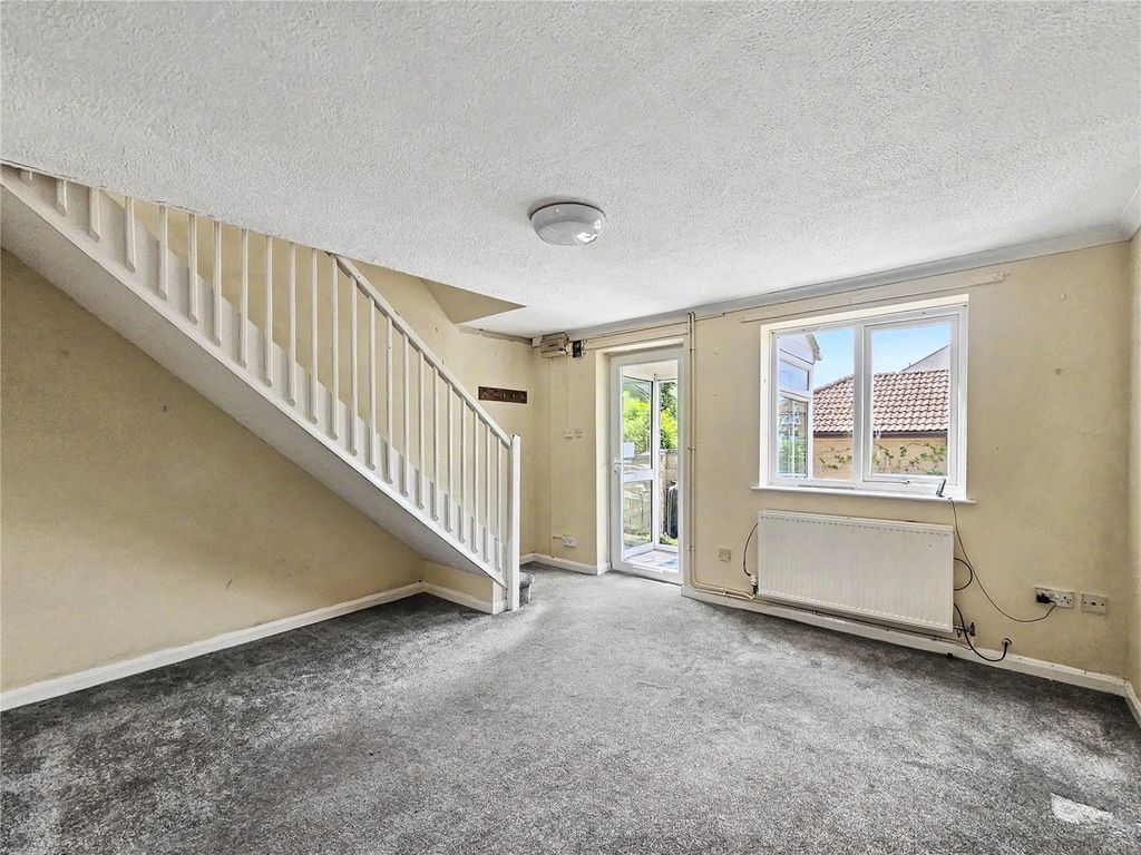 Property photo 2 of 12 Picture No. 27