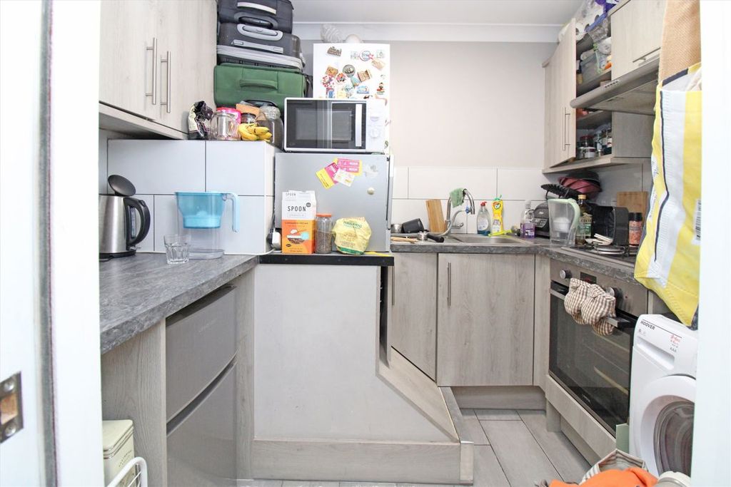 Property photo 2 of 3