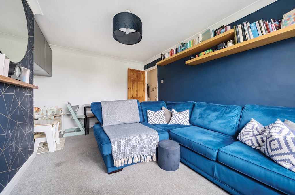 Property photo 3 of 18 1343252-11-68A6De...