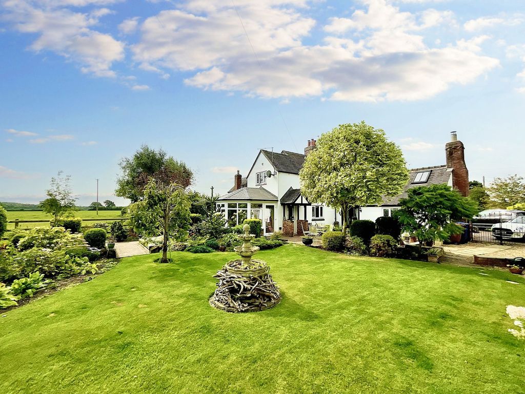 Property photo 1 of 29