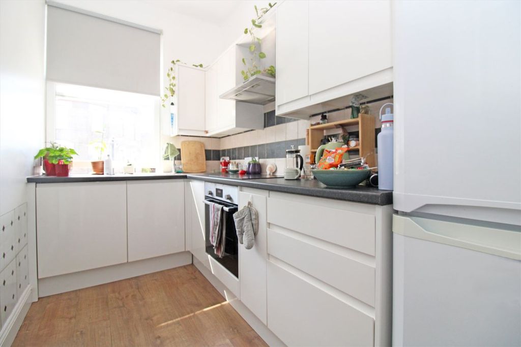 Property photo 3 of 3