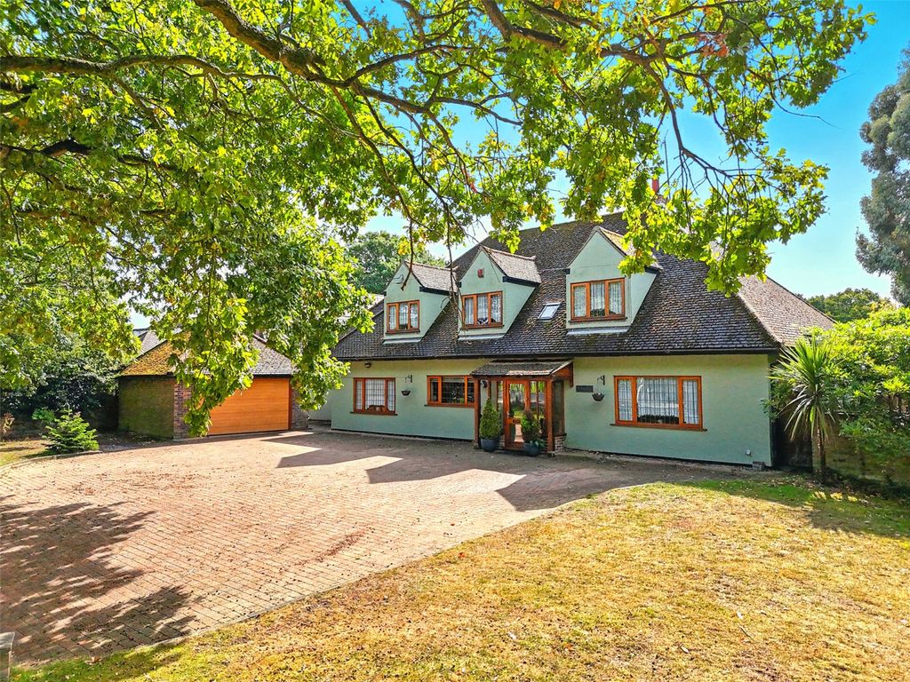 Property photo 2 of 34 Picture No. 03