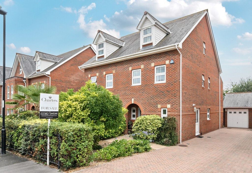 Property photo 1 of 11 Picture No. 32
