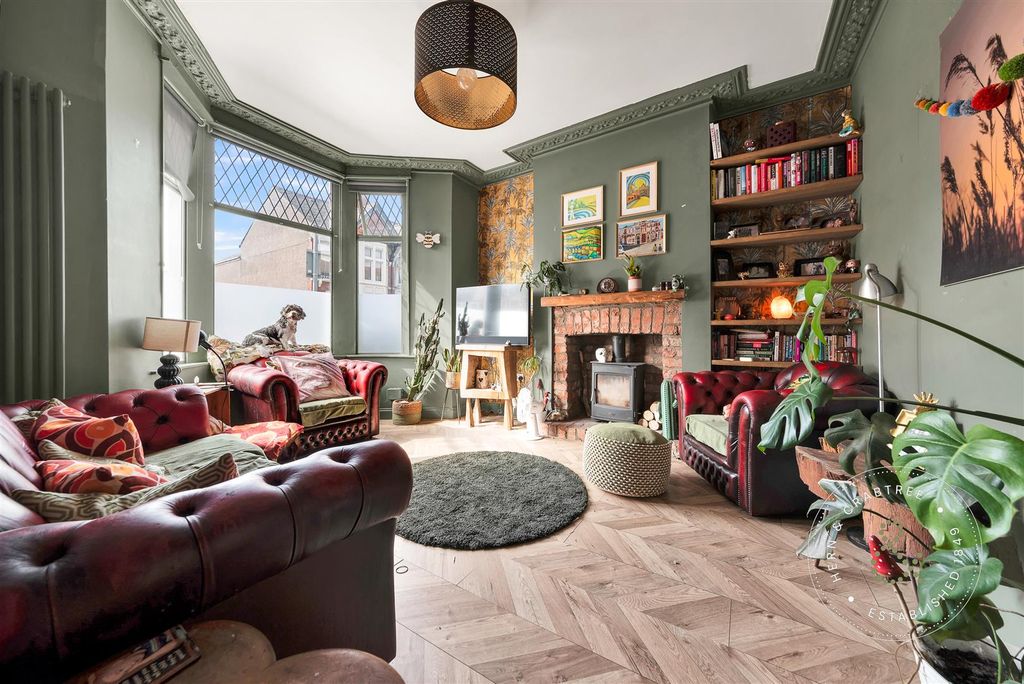 Property photo 2 of 29 Brunswick-Street-23.Jpg
