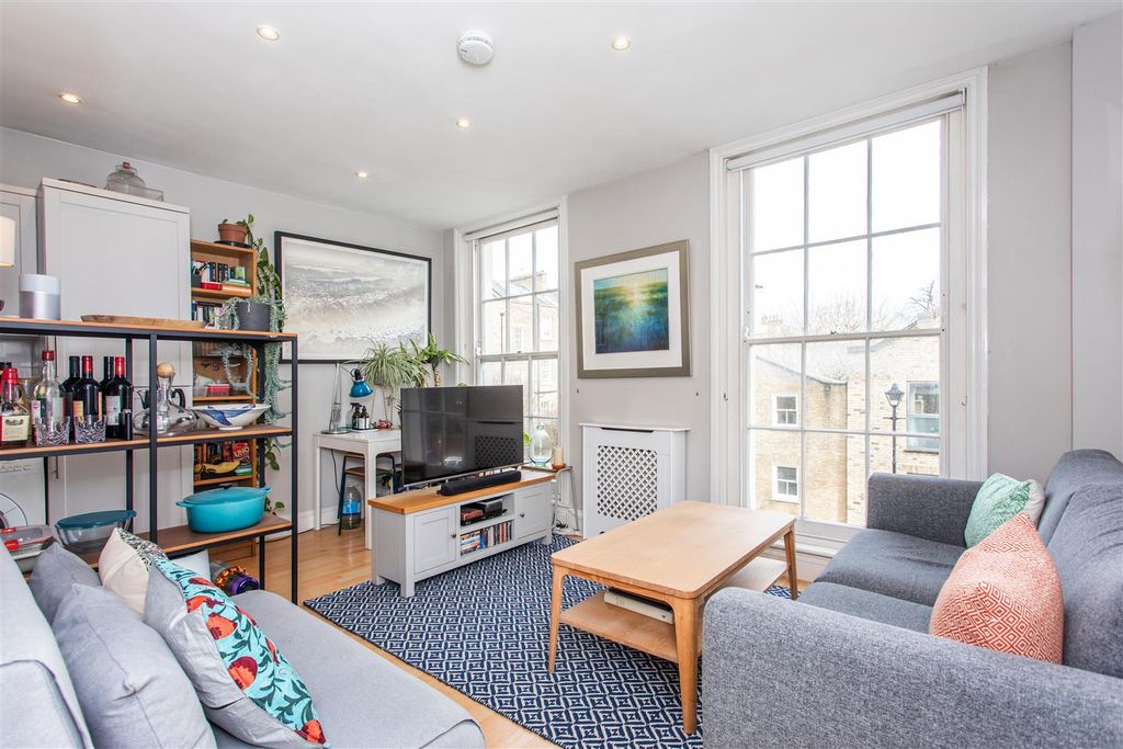 Property photo 2 of 12 Reception