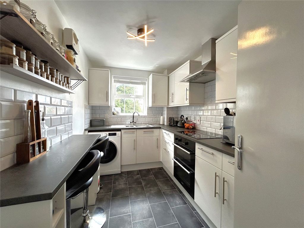 Property photo 3 of 10 Picture No. 08