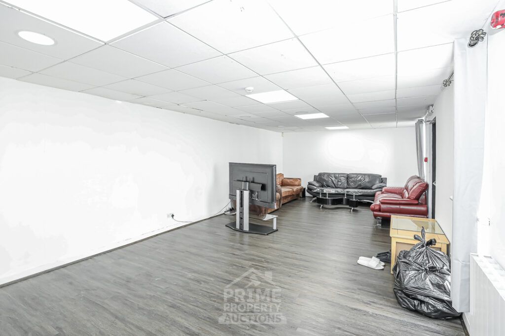 Property photo 3 of 41