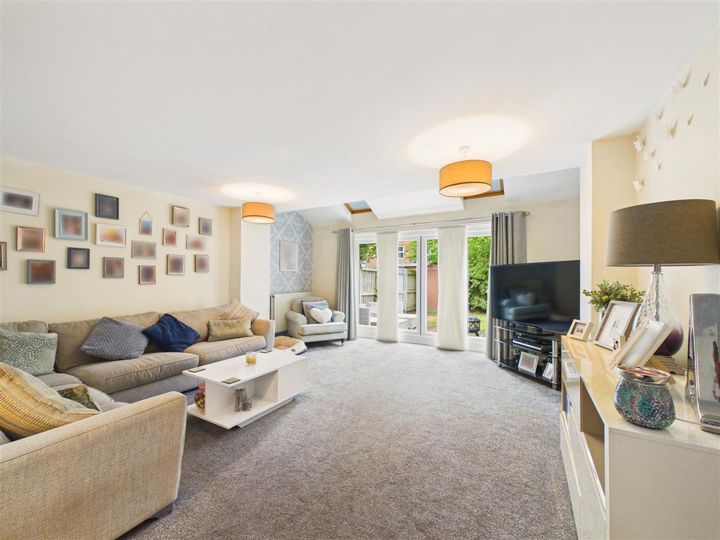 Property photo 2 of 13 F85E6012Fa50409Db33Df6A26Eb7A076_100_Cam03303G0-Pr