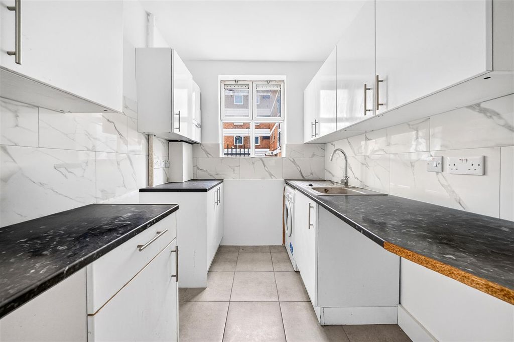 Property photo 2 of 15 Kitchen