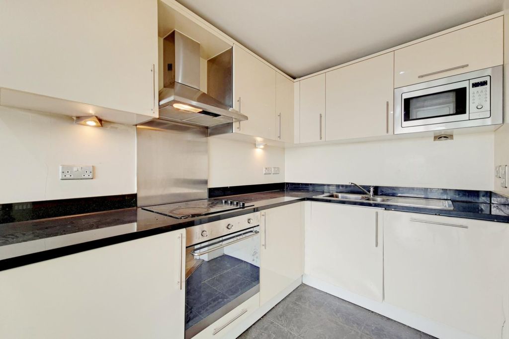 Property photo 2 of 6 Gallery