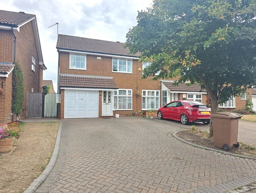 Property photo 2 of 11