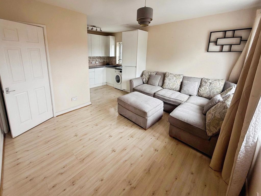 Property photo 2 of 12 Pbox-Img.Jpg