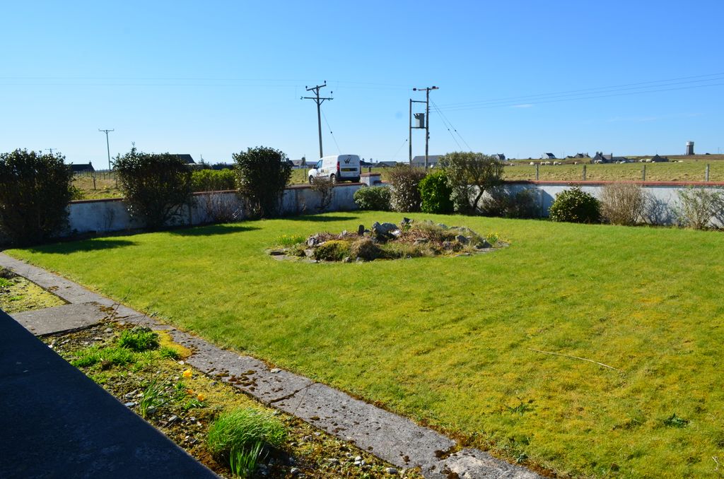 Property photo 3 of 38