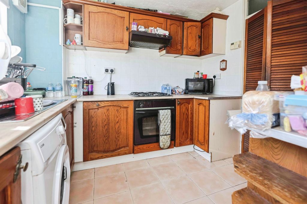 Property photo 3 of 17