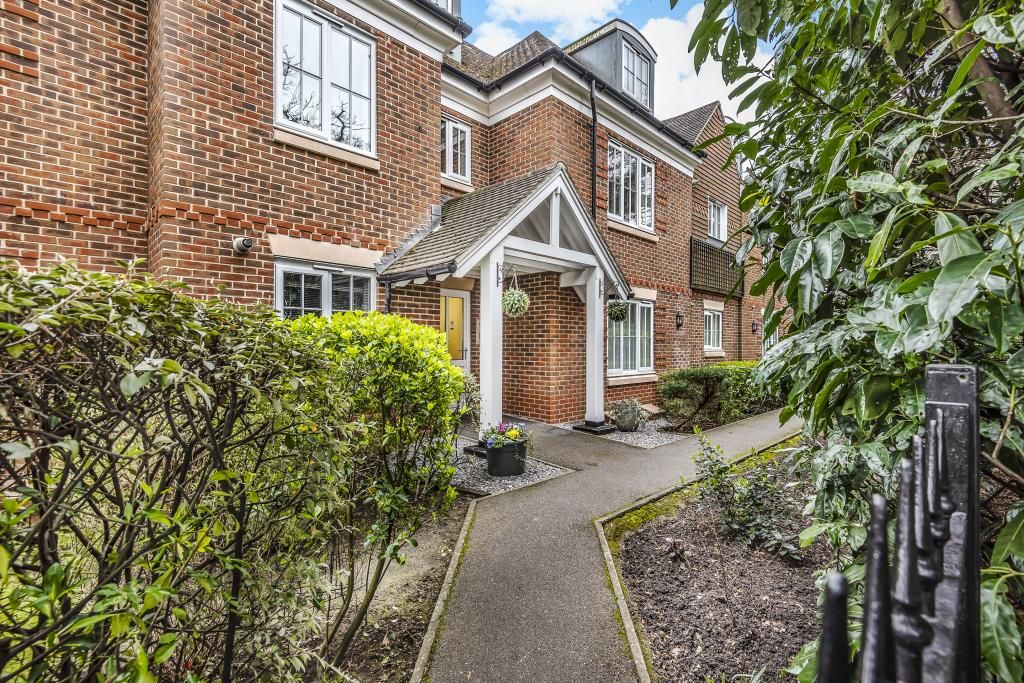 Property photo 1 of 10 External Front