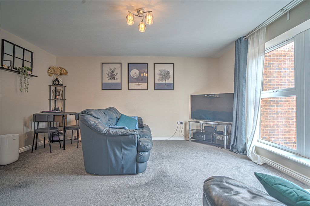 Property photo 2 of 6 Picture No. 02