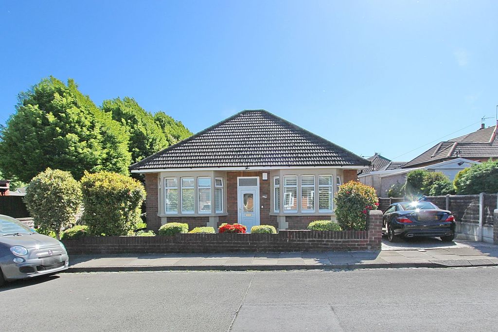 Property photo 1 of 18