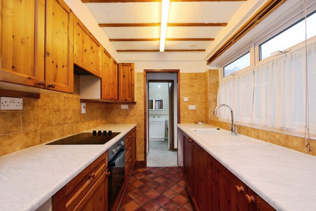 Property photo 3 of 15 Pnmb0105