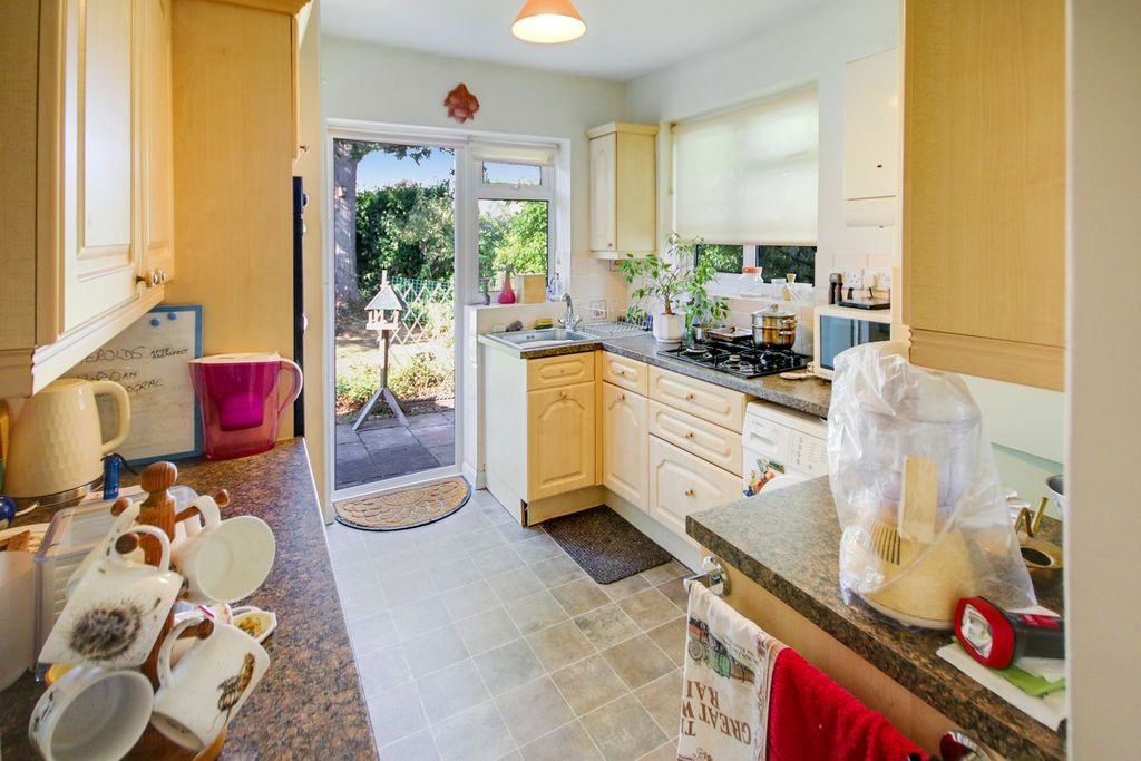Property photo 2 of 13